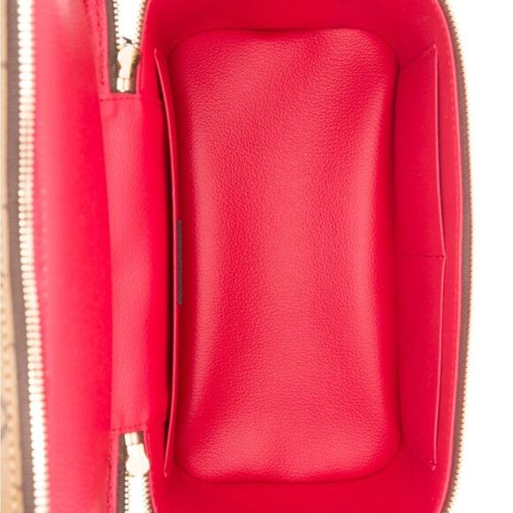 Louis Vuitton Makeup Bag - Picture 5 of 5